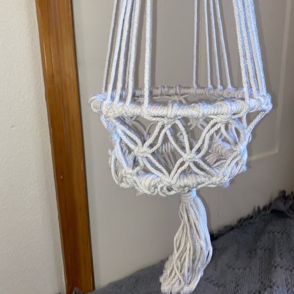 Plant hanger - Picture 2 of 2